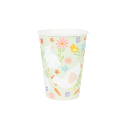 Copo de papel decorado com galinhas, coelho, passarinhos e flores coloridas