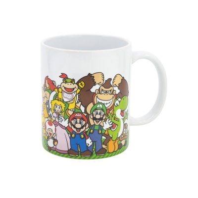 caneca branca com personagens do Super Mario coloridos