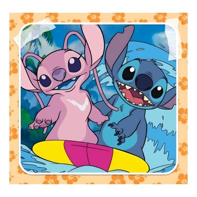 Personagens Stitch azul e rosa com prancha de surf em embalagem decorada com flores