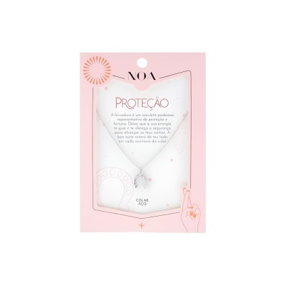 Colar em aço com pendente estrela em embalagem rosa da marca NOA