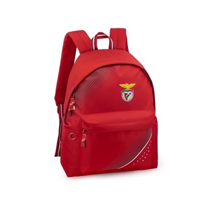 Mochila vermelha com emblema do Benfica e padrão branco diagonal
