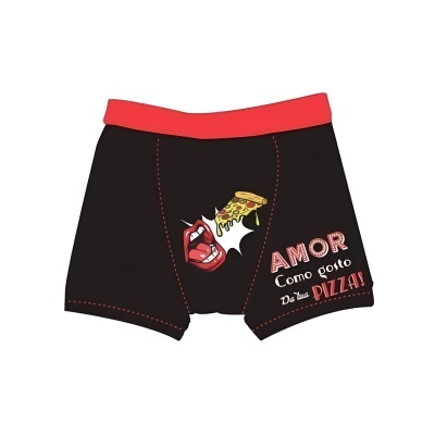 Cuecas boxer pretas com estampa de boca e pizza e texto em vermelho