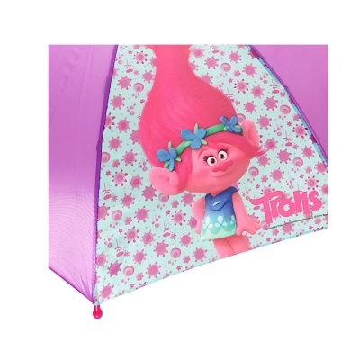 Guarda-chuva infantil com estampa da personagem Trolls e padrão de flores rosas