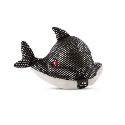 Pelúcia golfinho preto e branco com olhos vermelhos