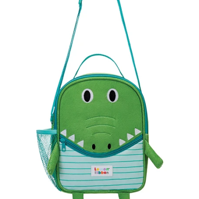 Mochila infantil em forma de crocodilo verde e azul com bolsos e detalhes