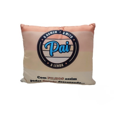 Almofada decorativa com texto em português e tons suaves