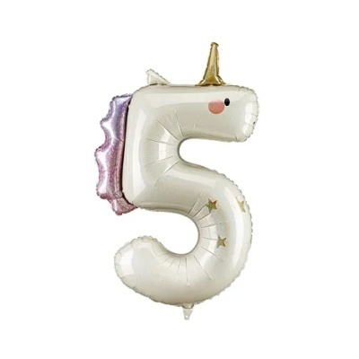 Balão número 5 em forma de unicórnio branco com detalhes dourados e roxos