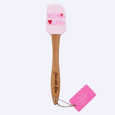 Espátula de cozinha em madeira e silicone cor-de-rosa com texto e corações
