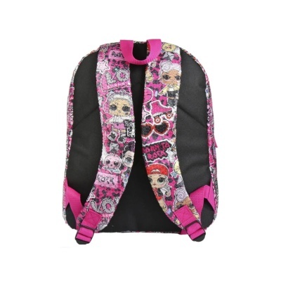 mochila rosa com estampados de personagens e frases nas alças