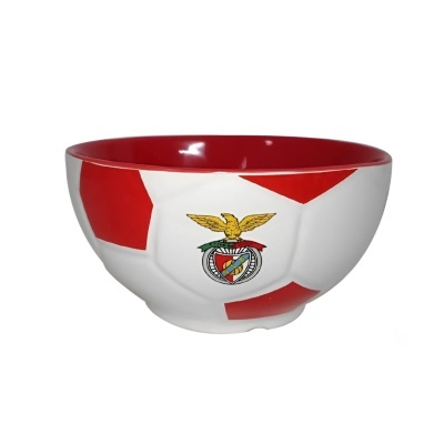 Tigela vermelha e branca em forma de bola de futebol com emblema do clube Benfica.