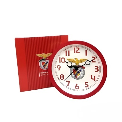 Relógio de parede SL Benfica com moldura vermelha e caixa vermelha com emblema.
