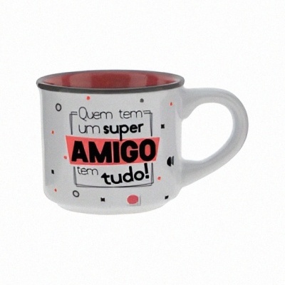 Caneca branca com interior vermelho e mensagem em português