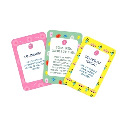 Três cartas coloridas com textos em português e números, com bordas decorativas de diferentes cores.