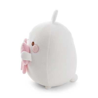 Pelúcia branca redonda com bochechas rosa e laço rosa.