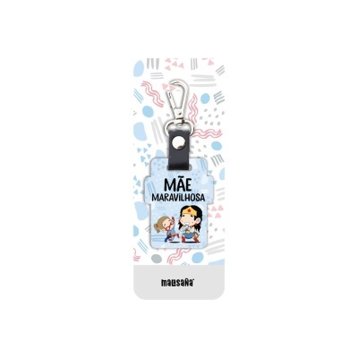 Chaveiro com texto MÃE MARAVILHOSA e ilustração de mulher e criança num cartão decorativo