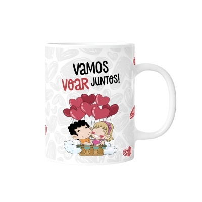 Caneca branca com ilustração de casal num balão e texto motivacional