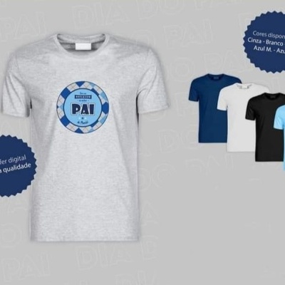 T-shirt cinza clara com estampado azul redondo e texto 