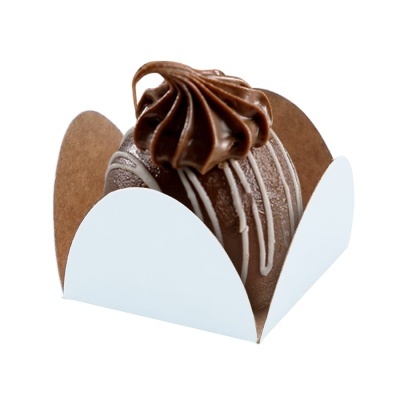 Doce de chocolate numa embalagem branca pequena