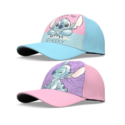 Dois bonés infantis com estampas do Stitch, um azul claro e outro rosa com roxo.