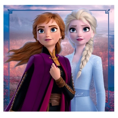 Duas bonecas animadas com roupas detalhadas, fundo natural e borda decorativa azul