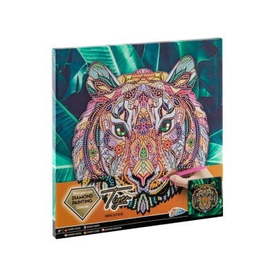 Kit de pintura diamante com cabeça de tigre colorida e mão aplicando diamantes
