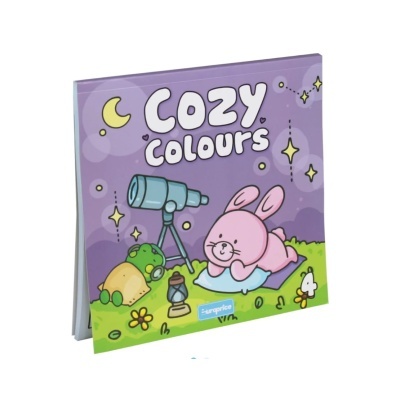 Livro infantil Cozy Colours com ilustração de coelho e tartaruga