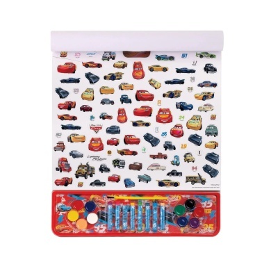 Conjunto de pintura para crianças com desenhos do filme 'Cars' e tintas coloridas