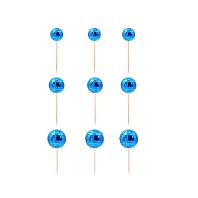 Palitos decorativos com bolas azuis espelhadas em fundo branco