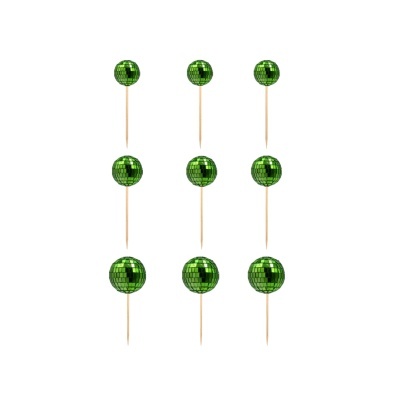 Palitos decorativos com bolas verdes metálicas espelhadas em fundo branco