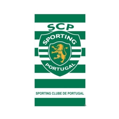 Toalha do Sporting Clube de Portugal com riscas verdes e brancas e emblema ao centro