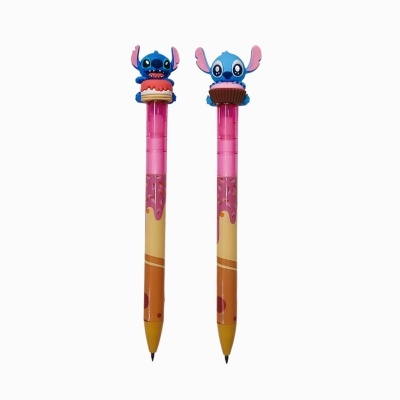 Dois lápis cor de madeira com personagens Stitch no topo