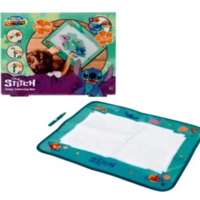 Tapete azul para desenhar com água e caneta com personagens do Stitch