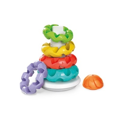 Brinquedo de empilhar com anéis coloridos