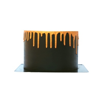 Bolo redondo preto com decoração laranja a escorrer