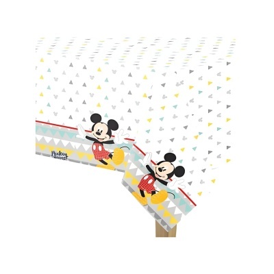 Conjunto de roupa de cama infantil com padrão de triângulos e imagens do Mickey Mouse