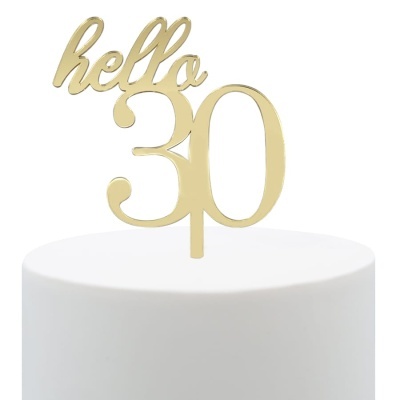 Topo de bolo dourado com a frase hello 30
