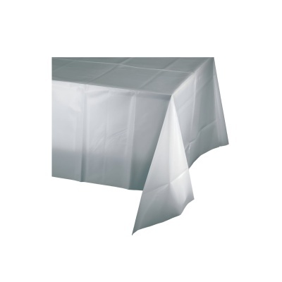 Toalha de mesa branca plástica sobre mesa retangular