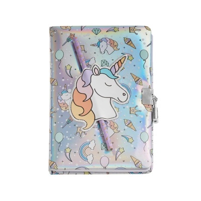 Caderno holográfico com padrão de unicórnios e acessórios coloridos e caneta lilás