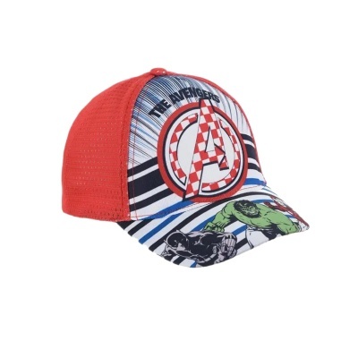 Boné infantil vermelho com estampado dos Avengers e personagens na aba