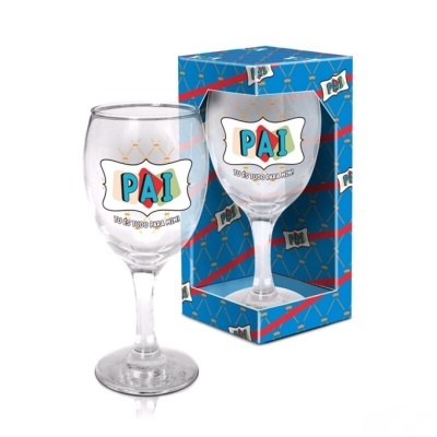 Copo de vidro para vinho com texto PAI e embalagem azul decorada