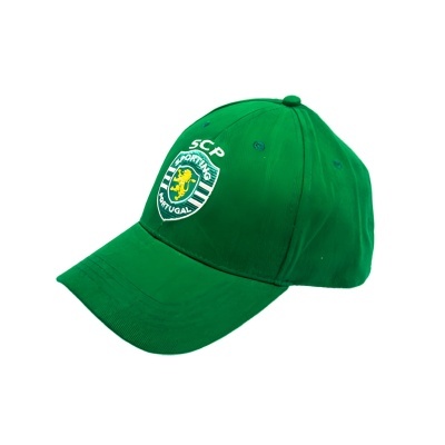 Boné verde do Sporting Clube de Portugal com emblema bordado