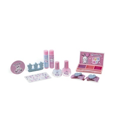 Conjunto infantil de cosméticos e acessórios para unhas em tons de rosa, lilás e azul com brilhos.