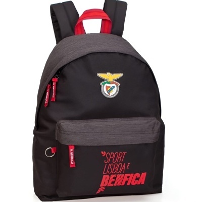 Mochila desportiva preta e cinza com logo do Benfica e texto vermelho
