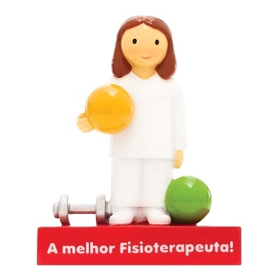 Figura decorativa de fisioterapeuta com bolas e haltere numa base vermelha