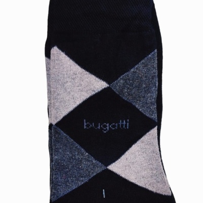 Meias pretas com padrão de losangos cinza e texto bugatti
