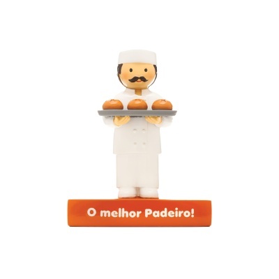 Figurinha de padeiro com tabuleiro e três pães, base com texto O melhor Padeiro!