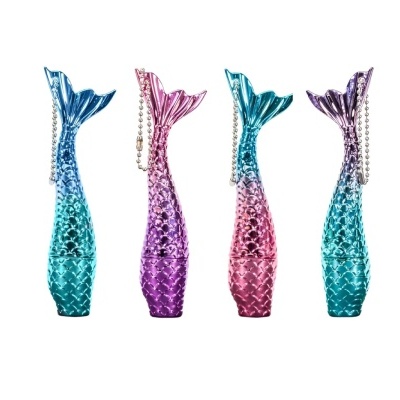 Quatro batons com embalagem em forma de cauda de sereia em várias cores