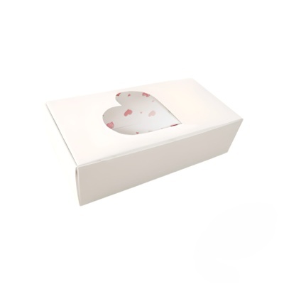 Caixa branca com janela em forma de coração e padrão de corações no interior