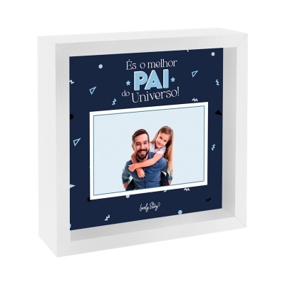 Moldura caixa branca com fotografia e texto a dizer 'És o melhor PAI do Universo!'