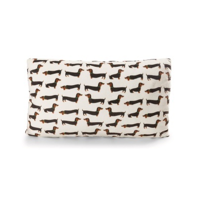 Almofada retangular com padrão de cães dachshund em fundo branco